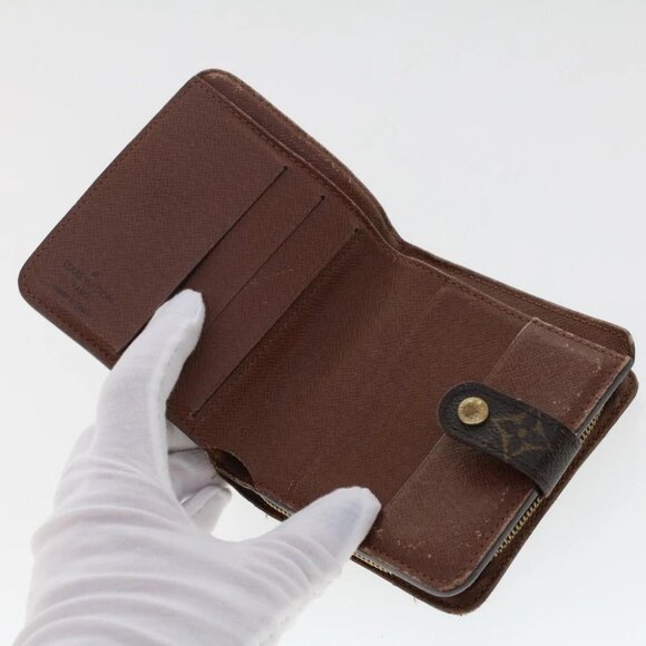 LOUIS VUITTON Monogram Compact Zip Wallet M61667 LV Auth 48893 - Picture 11 of 14